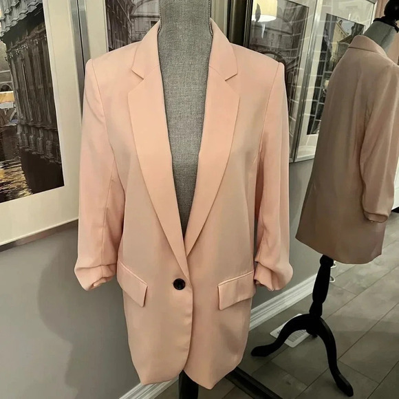 H&M Jackets & Blazers - H&M Lightweight Pink Blazer Lined Quarter Ruched Sleeve Pockets, Size 8